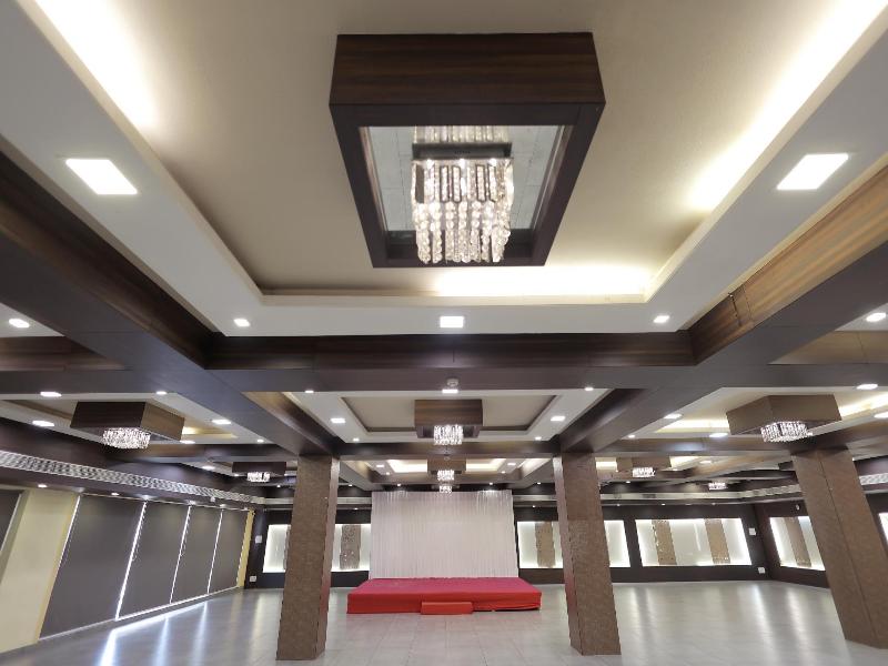 SHAGUN ROOMS & BANQUET Surat