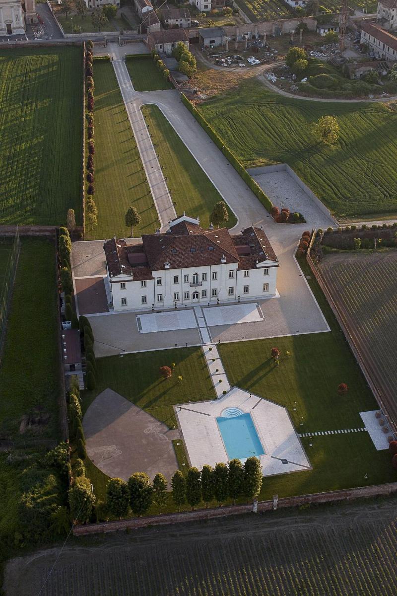 Villa Cornaro Tourist Suites image
