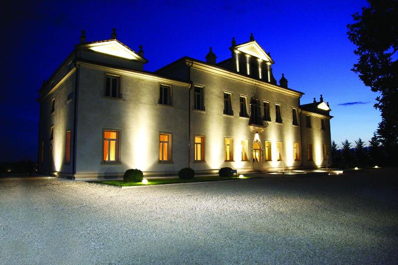 Villa Cornaro Tourist Suites image
