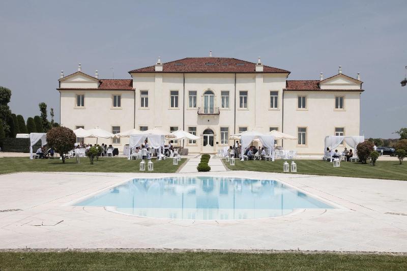 Villa Cornaro Tourist Suites image
