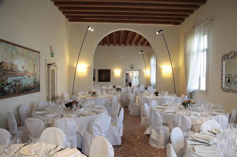 Villa Cornaro Tourist Suites image