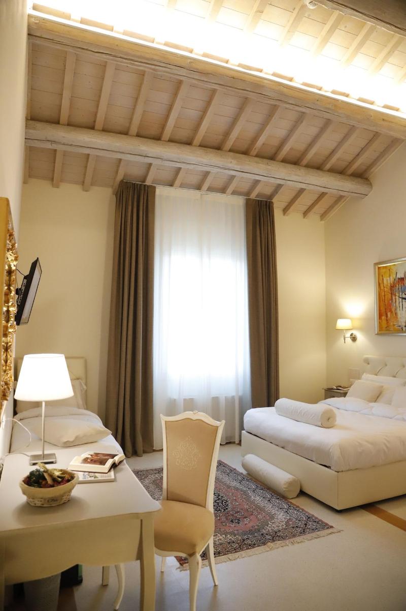Villa Cornaro Tourist Suites image