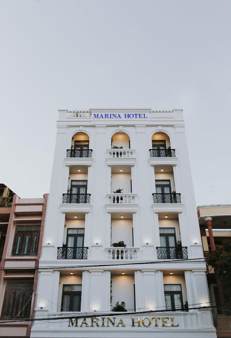 Marina Hotel image