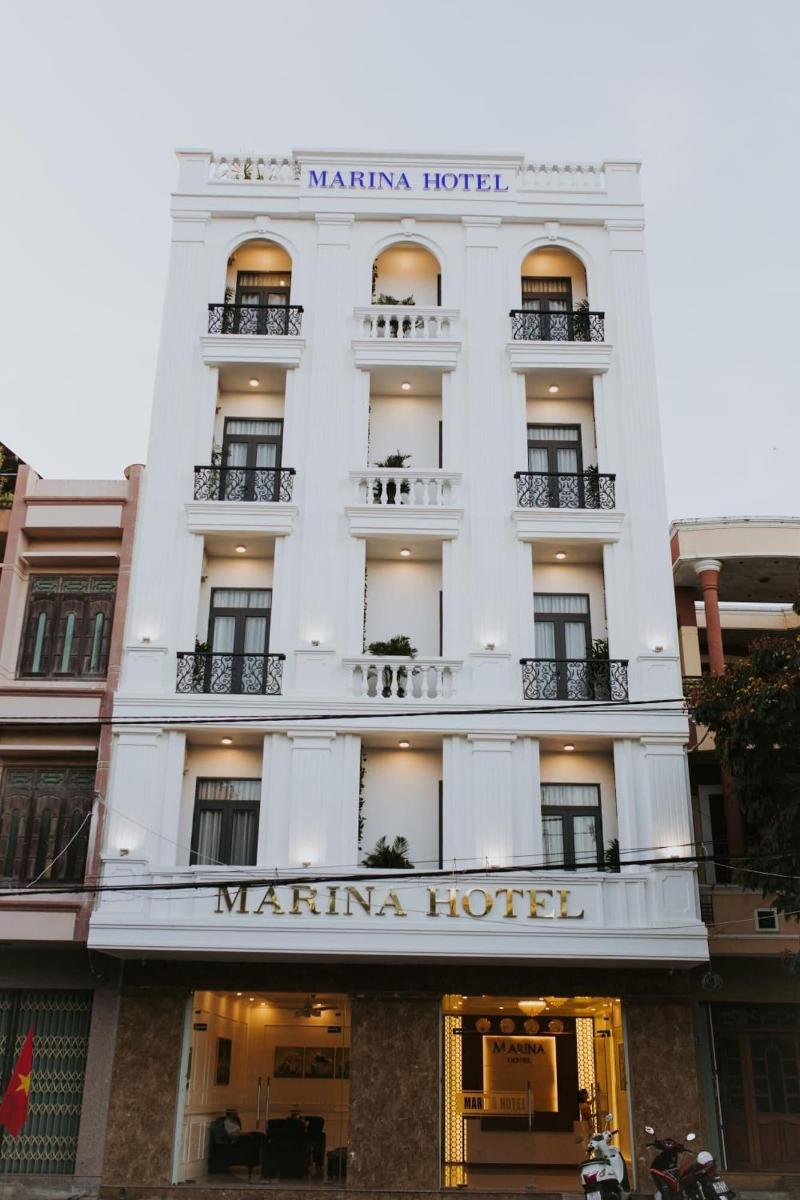 Marina Hotel image