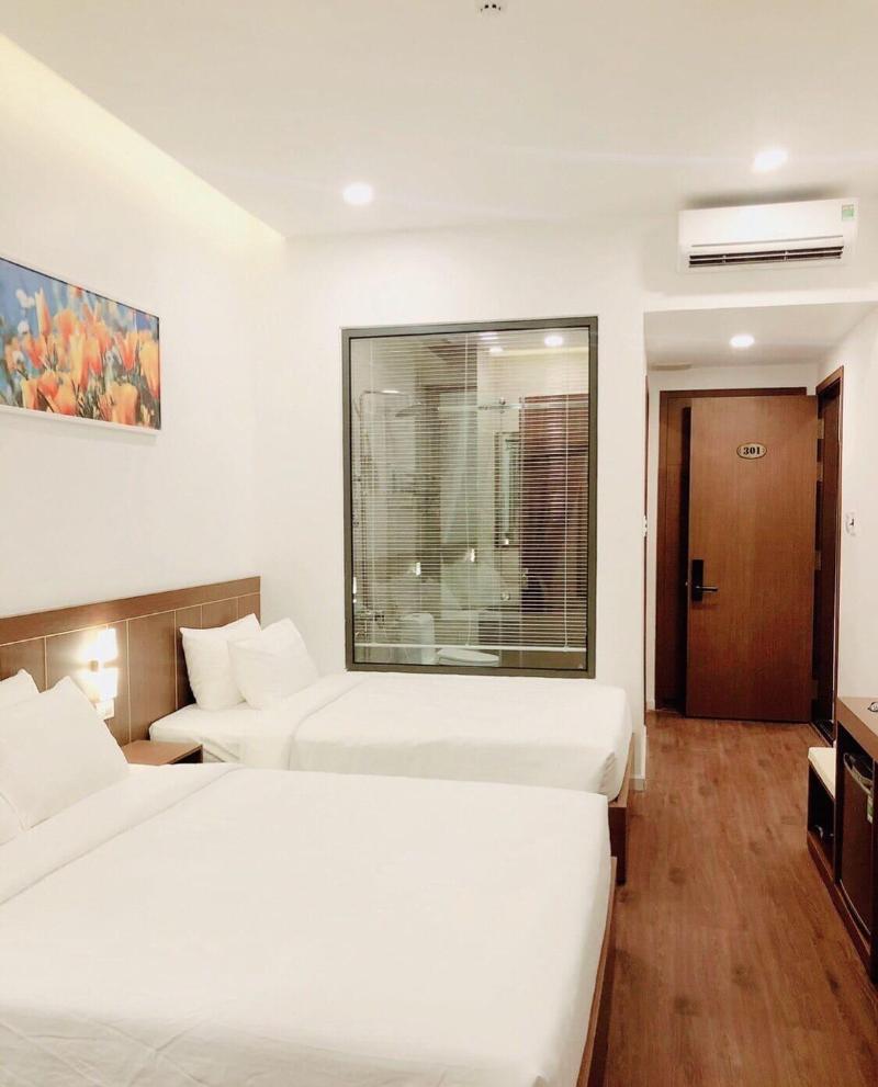 Marina Hotel image