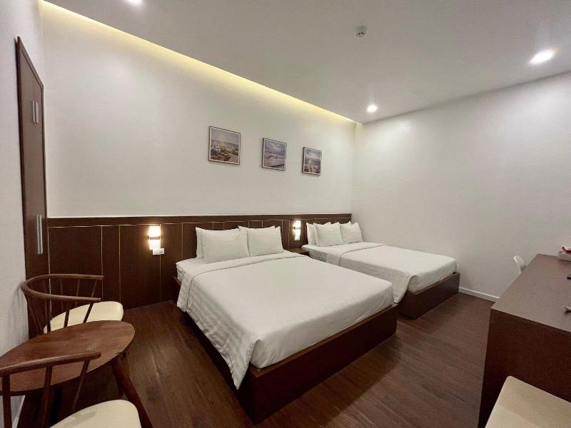 Marina Hotel image