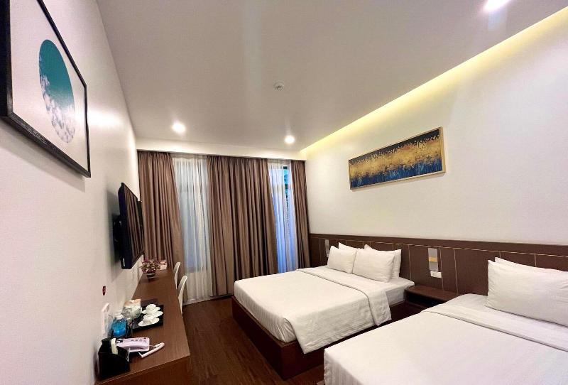 Marina Hotel image