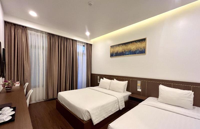 Marina Hotel image