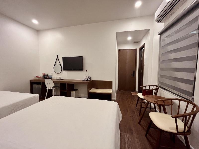 Marina Hotel image
