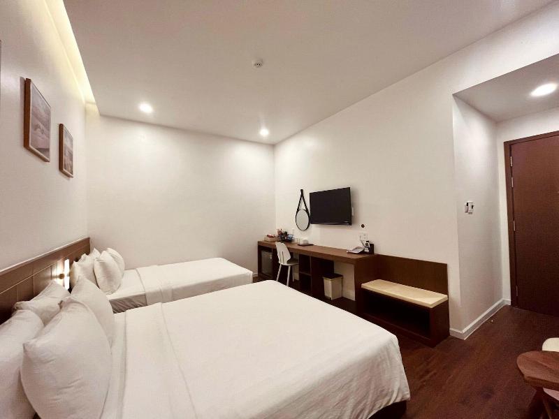 Marina Hotel image