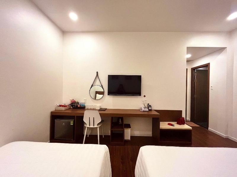 Marina Hotel image