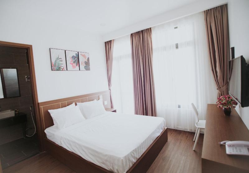 Marina Hotel image