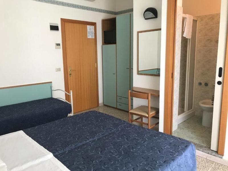 Hotel Luciana image