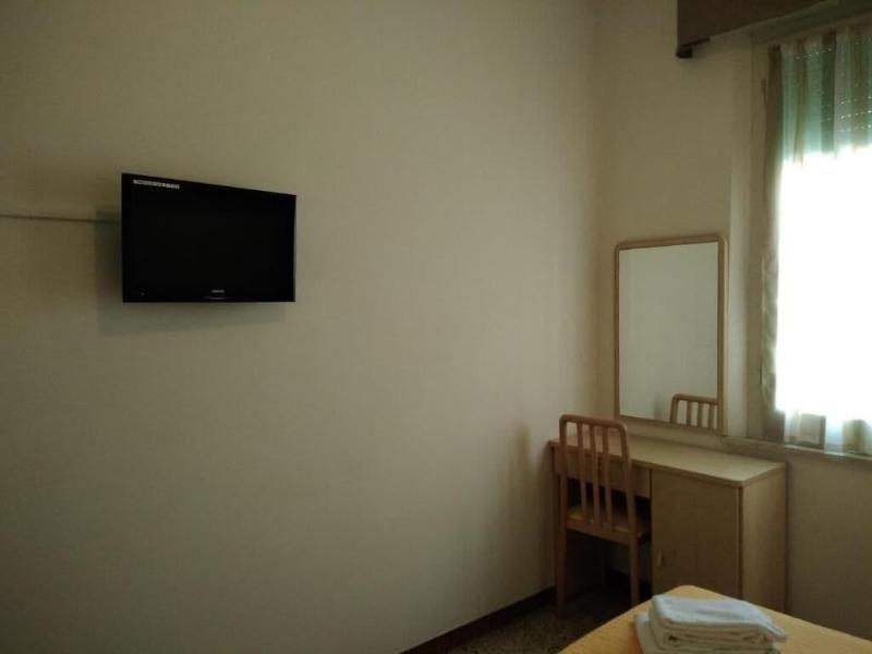 Hotel Niagara image