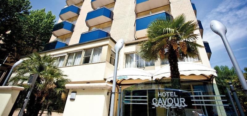 Hotel Cavour — exterior view