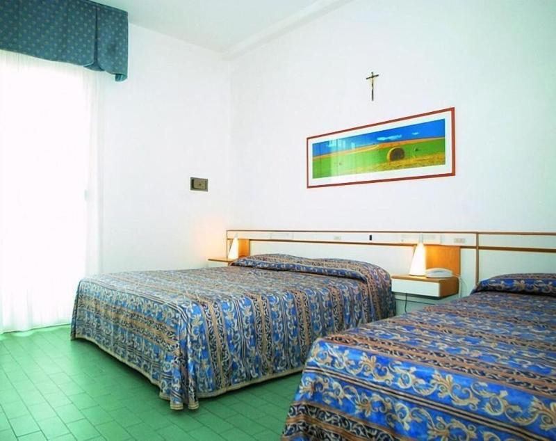 Hotel Cavour image