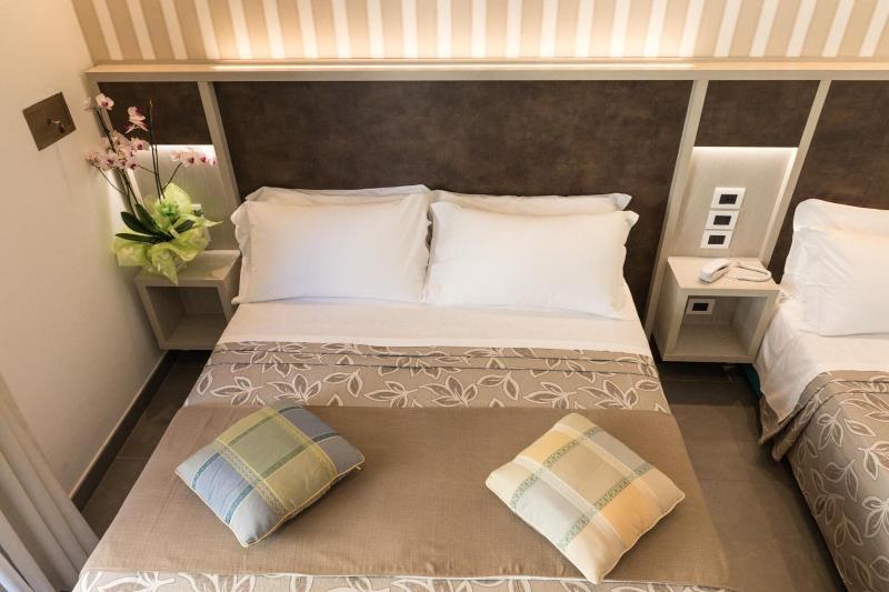 Hotel Cavour image