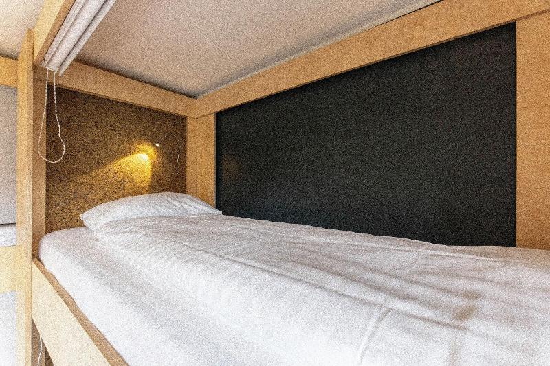 lHyve Hostel Basel image