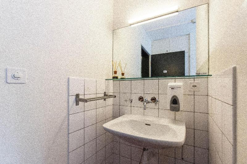 lHyve Hostel Basel image