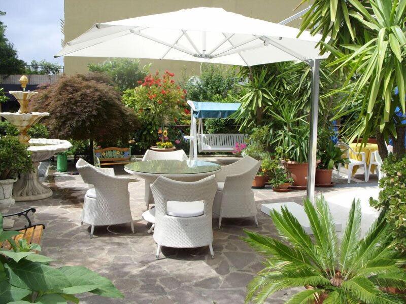 Hotel Cristina — main photo