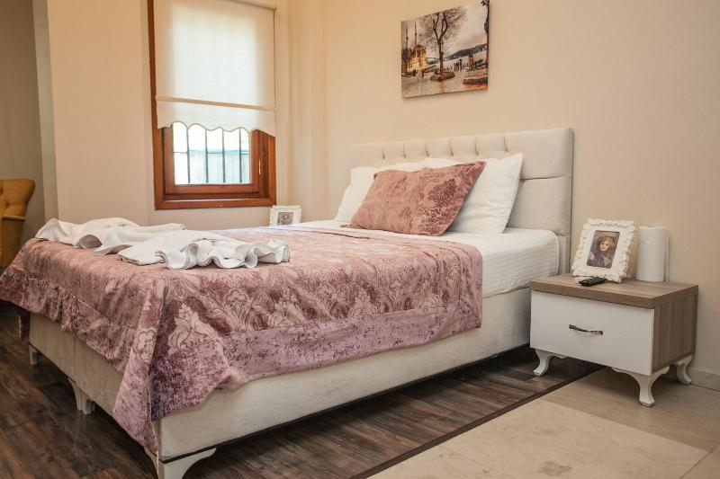 Taksim Ruby Suites image