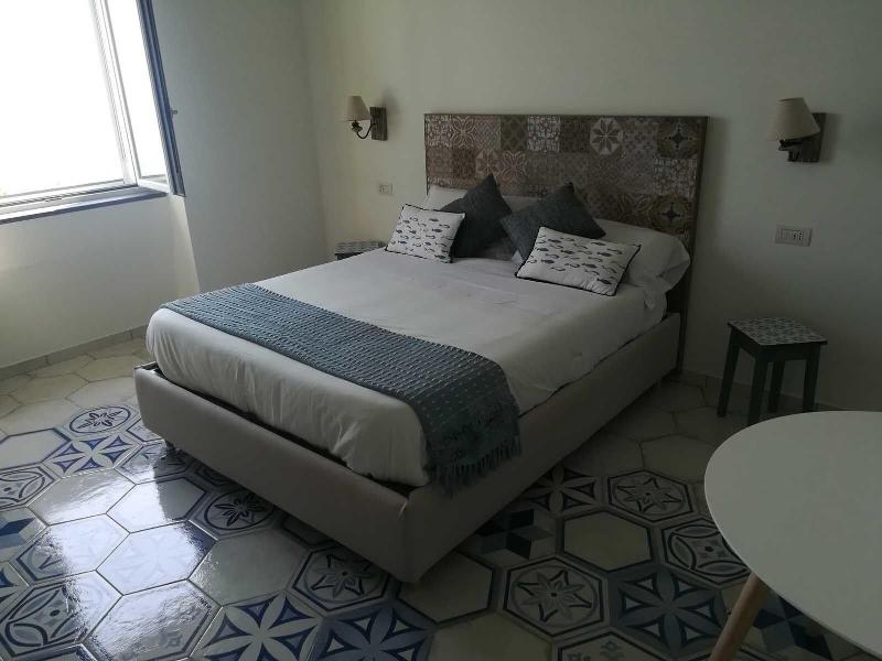 Torre Elisea image