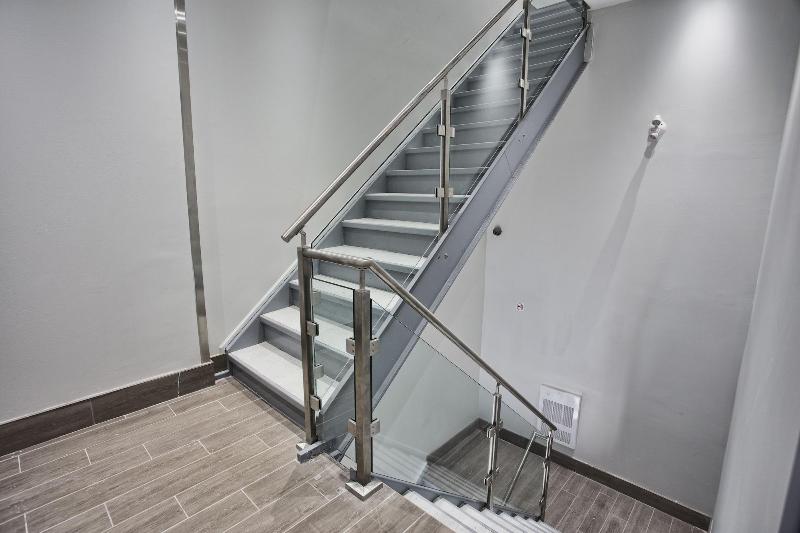 Toronto Rooms and Suites image