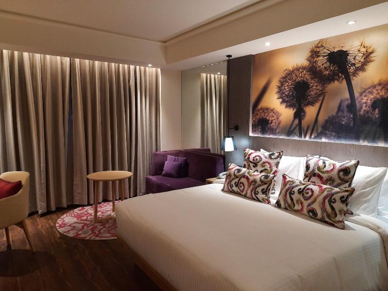 The Gaurs Sarovar Portico image