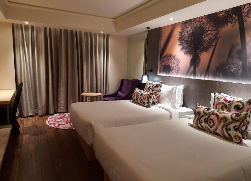 The Gaurs Sarovar Portico image
