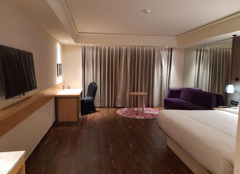 The Gaurs Sarovar Portico image