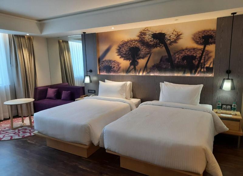 The Gaurs Sarovar Portico image