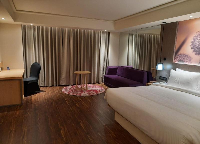 The Gaurs Sarovar Portico image