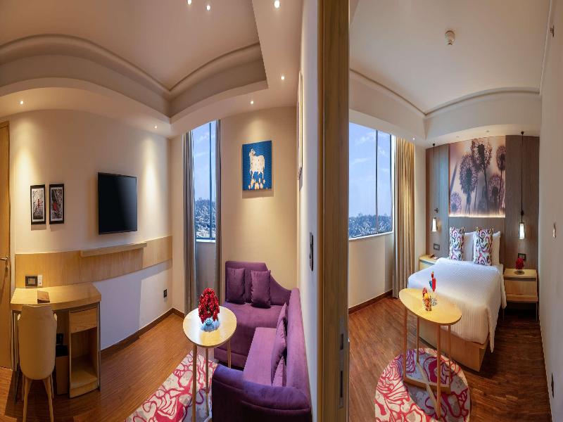 The Gaurs Sarovar Portico image