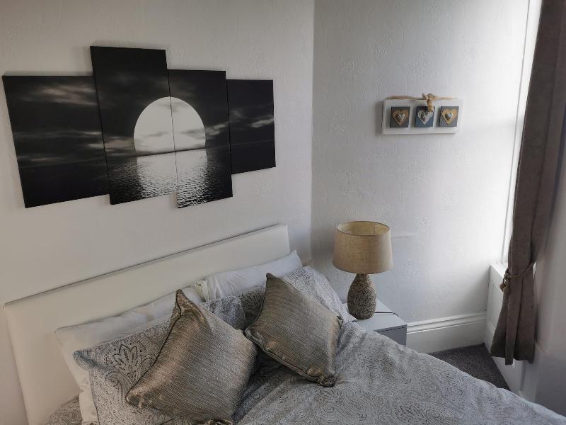 The Thoresby Guest House Scarborough image