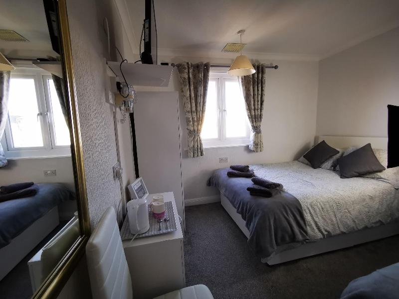 The Thoresby Guest House Scarborough image
