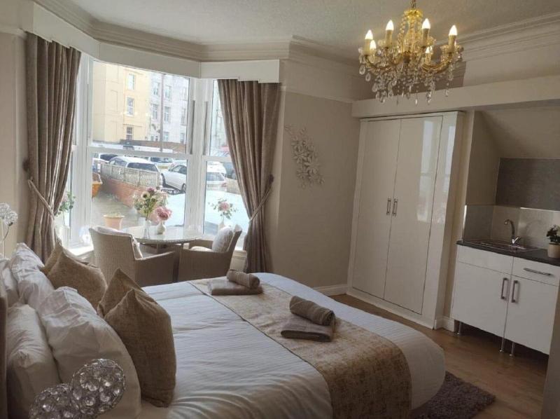 The Thoresby Guest House Scarborough image