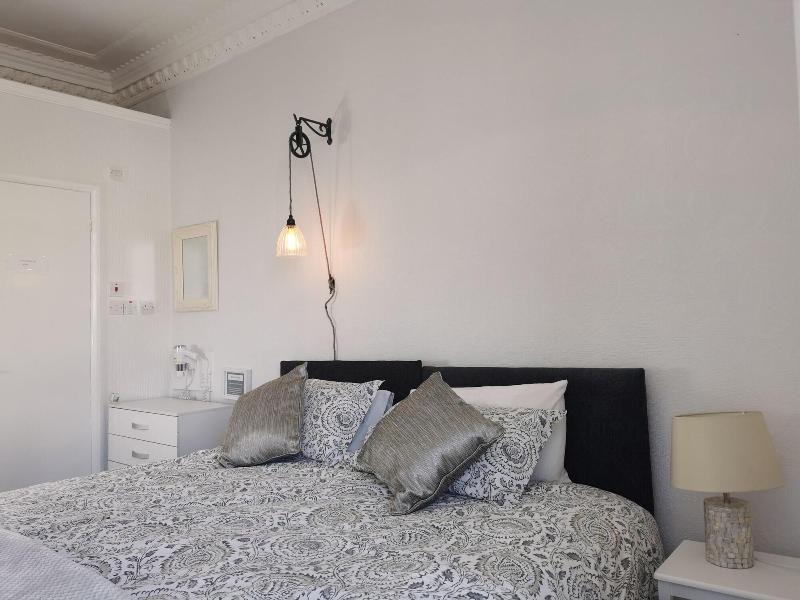 The Thoresby Guest House Scarborough image