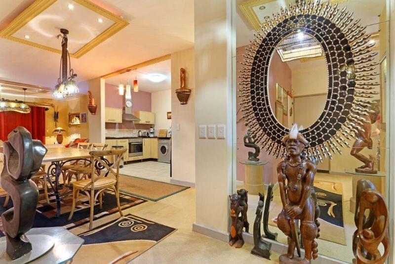 Knightsbridge Tower Apartment image