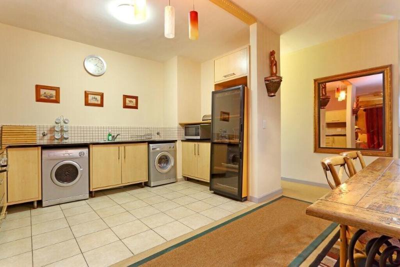 Knightsbridge Tower Apartment image