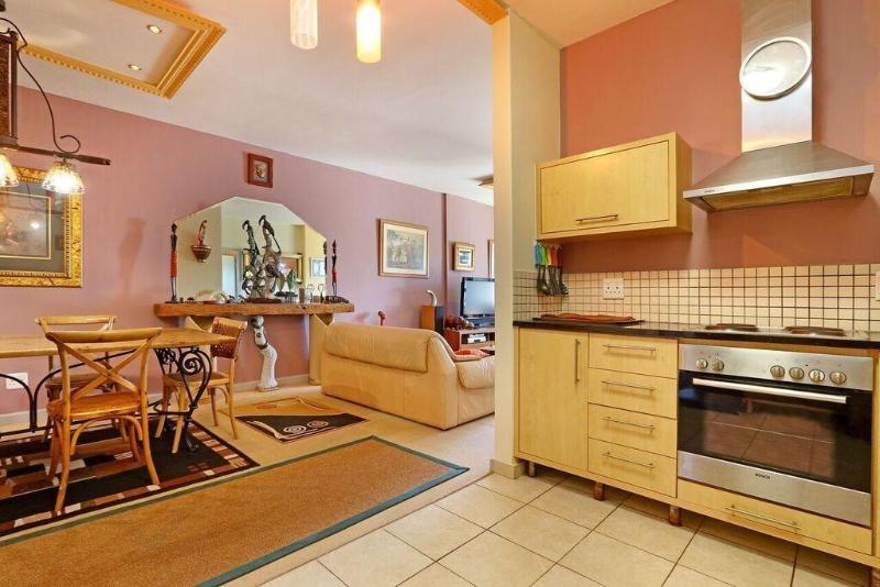Knightsbridge Tower Apartment image