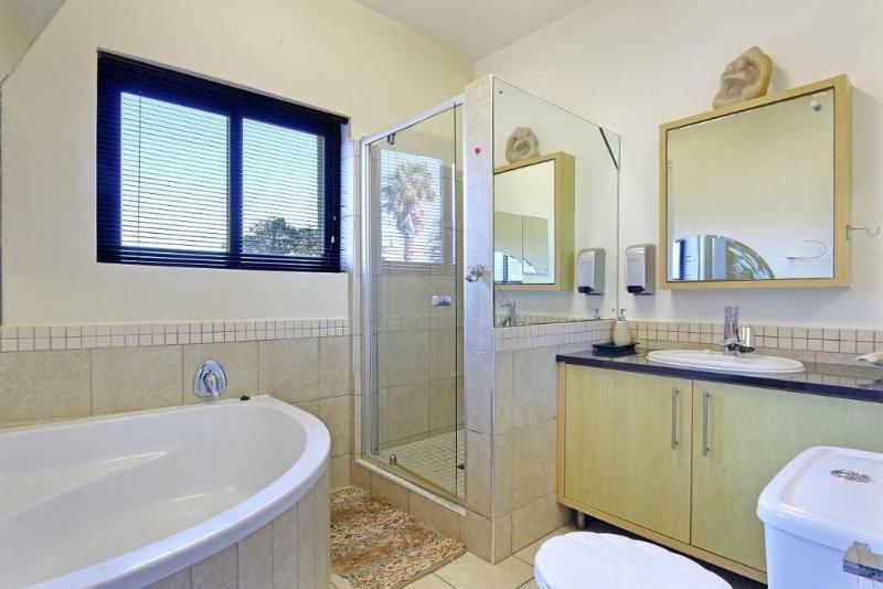 Knightsbridge Tower Apartment image