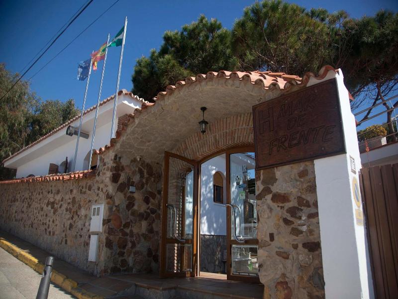 Hostal Mar de Frente image