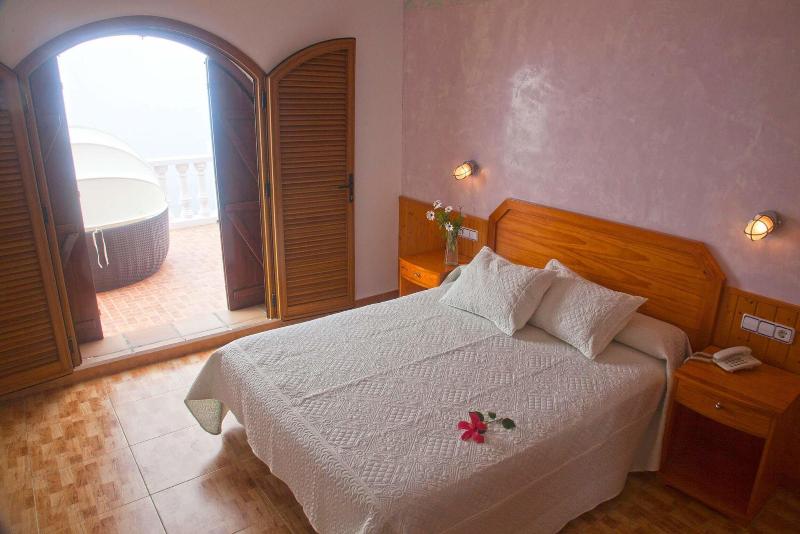 Hostal Mar de Frente image