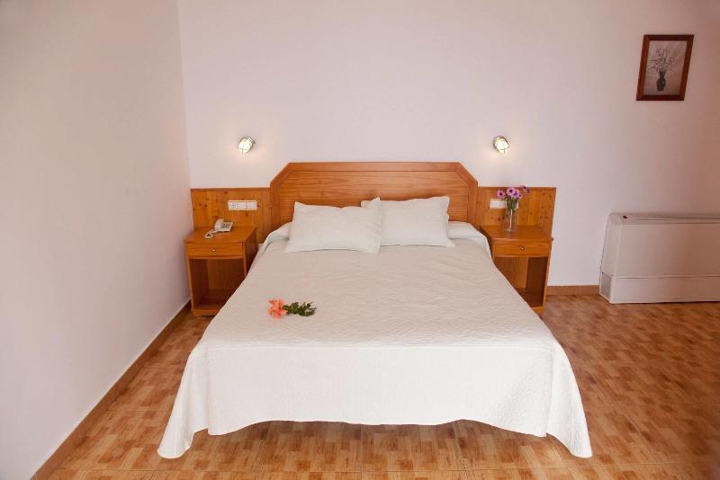 Hostal Mar de Frente image