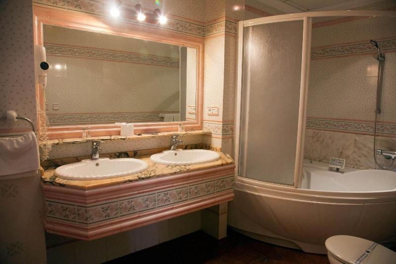 Hostal Mar de Frente image