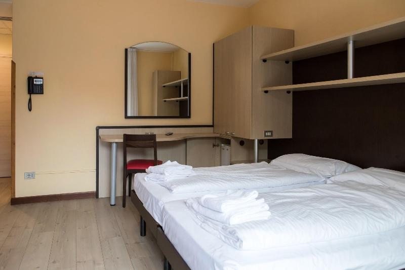 Hotel Roma image