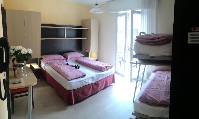 Hotel Roma image
