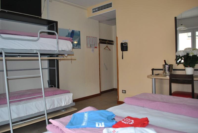Hotel Roma image