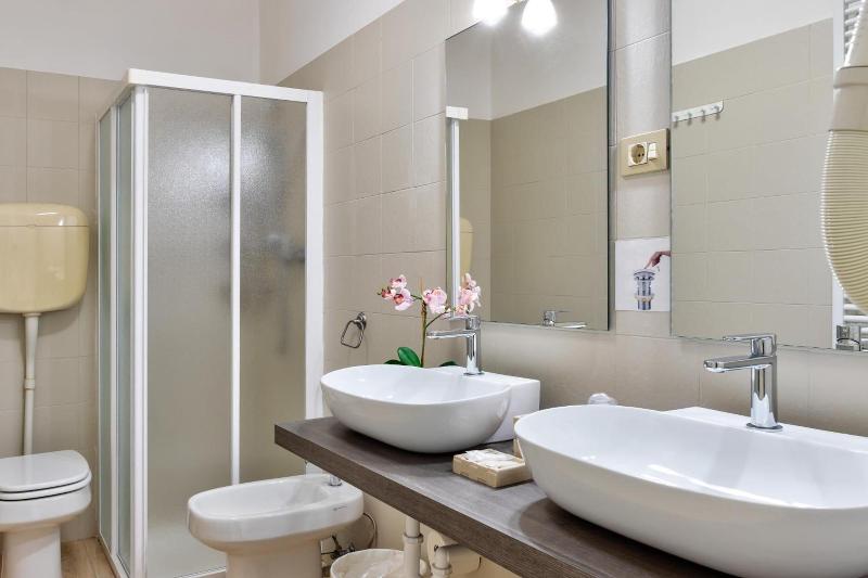 Hotel Roma image