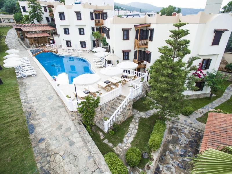 Mira Suites — general view